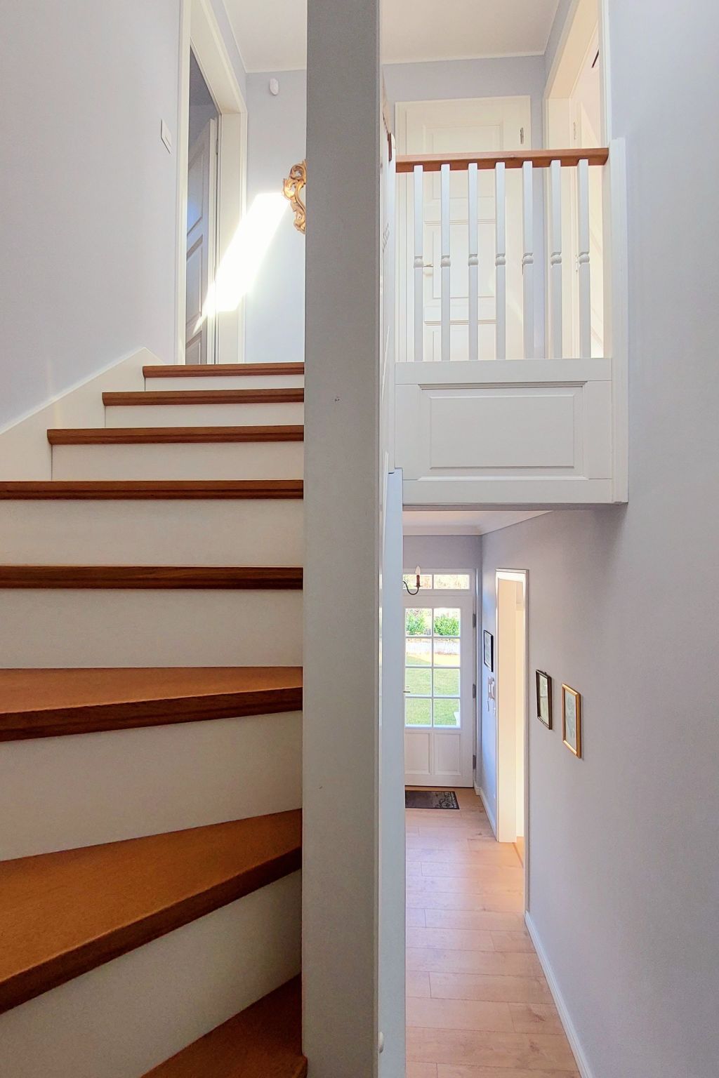 Villa für zehn Gäste 200 Meter vom Strand-Binnen