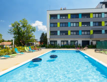 Modern appartement voor 4 op loopafstand van Balatonmeer in Balatonföldvár - thumbnail 1