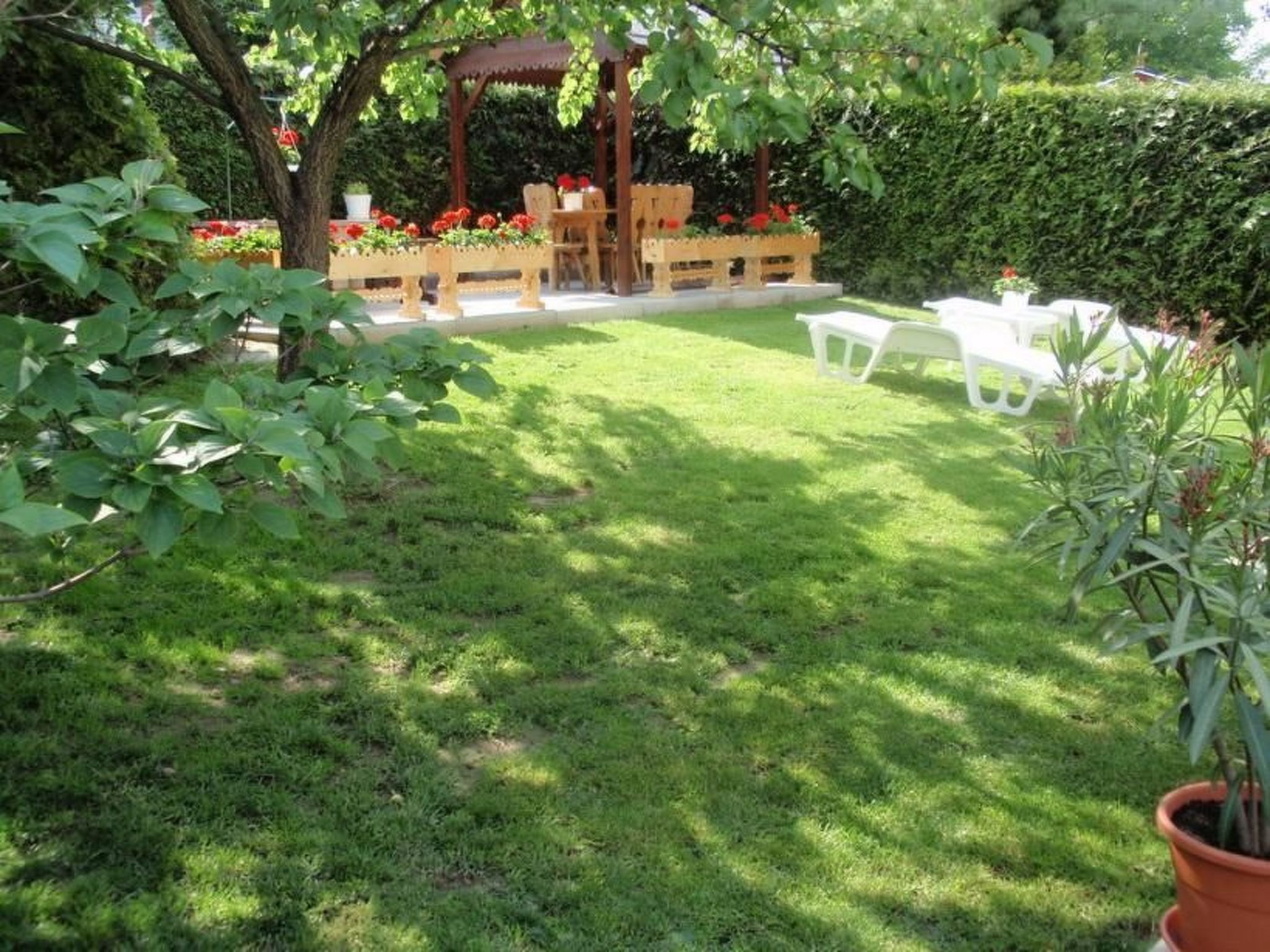 Wohnung mit Terrasse, Grill und Garten-Binnen