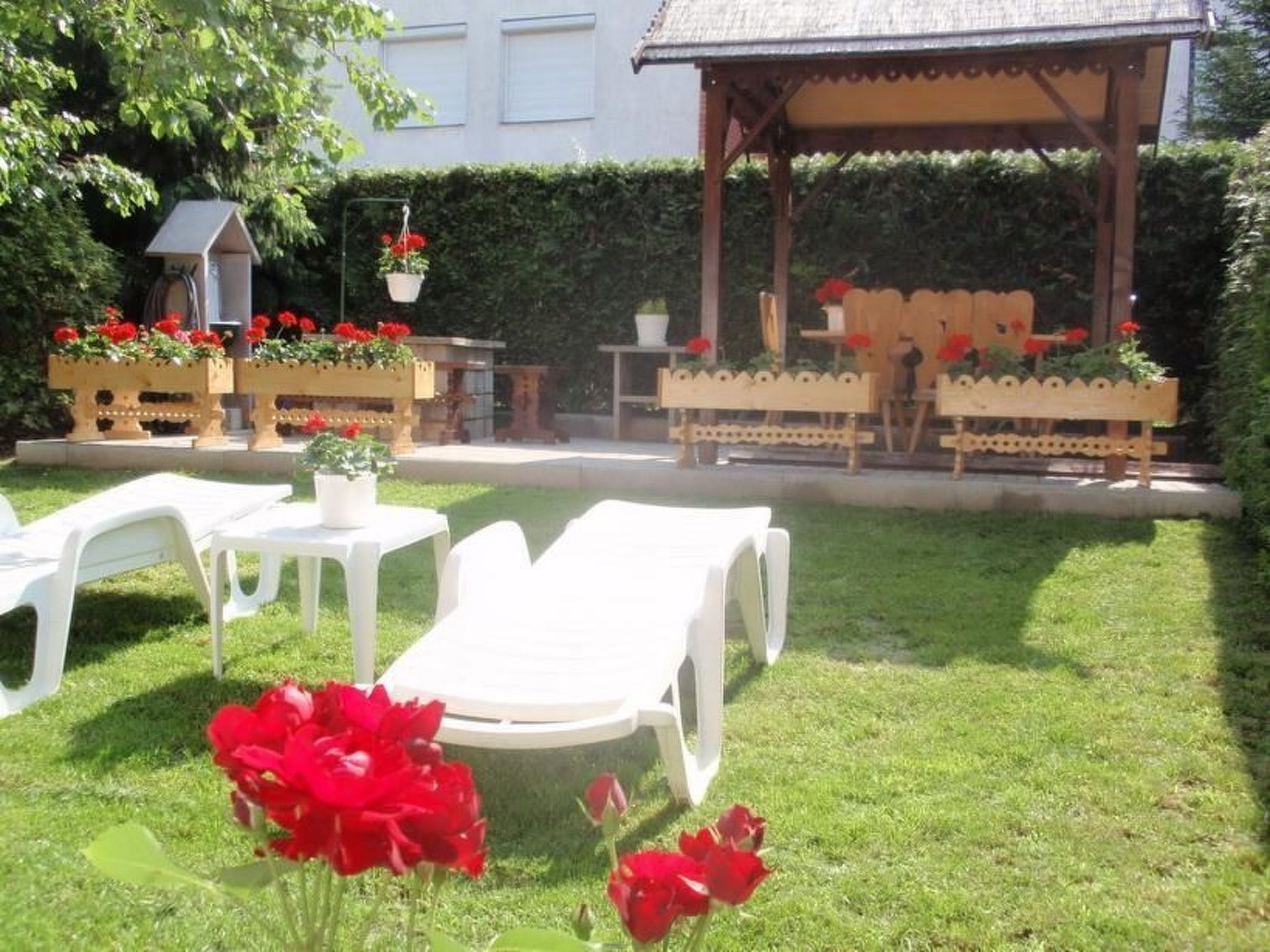 Wohnung mit Terrasse, Grill und Garten-Binnen