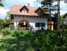 Appartement B in Balatonföldvár: Terras, BBQ en 300m tot het strand - thumbnail 3