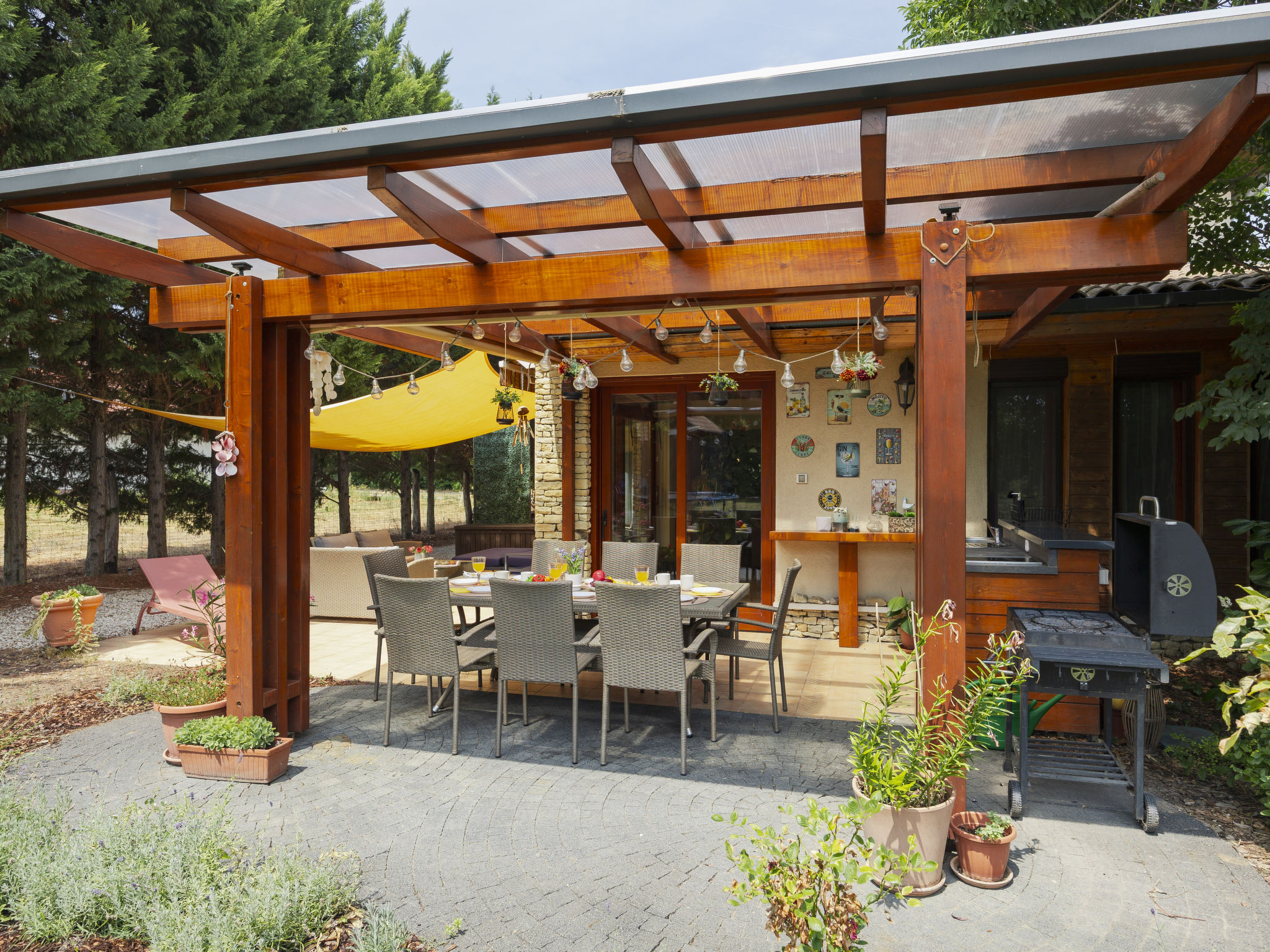 Villa Mediterran - Buiten