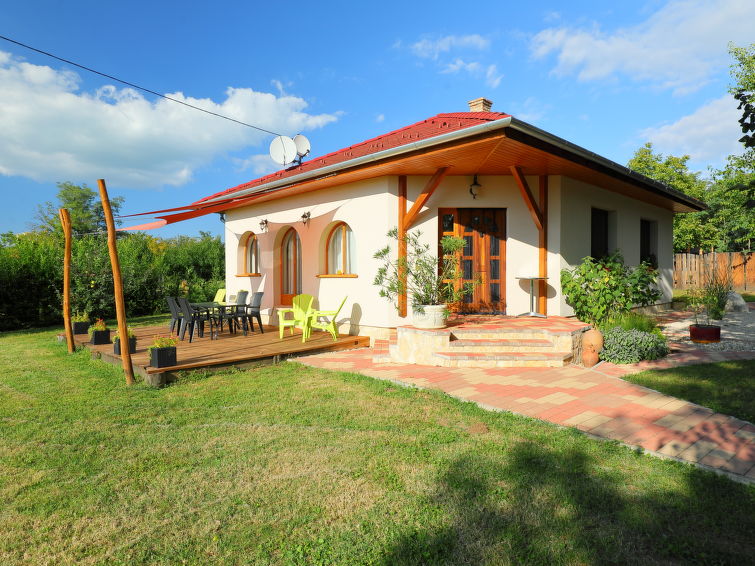 Op 1,5 km van het strand: Vrijstaand vakantiehuis Sundance in Balatonszemes in Balatonszemes