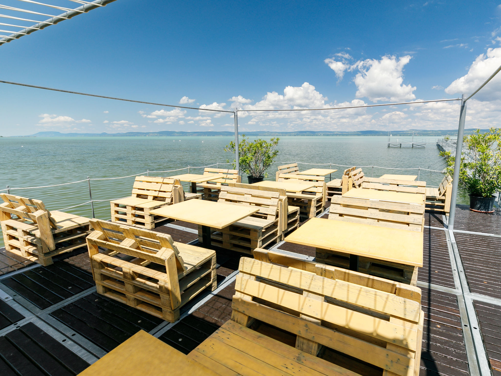 Residentie Maria: Direct aan het Balatonmeer met privéstrand in Balatonőszöd - foto 35