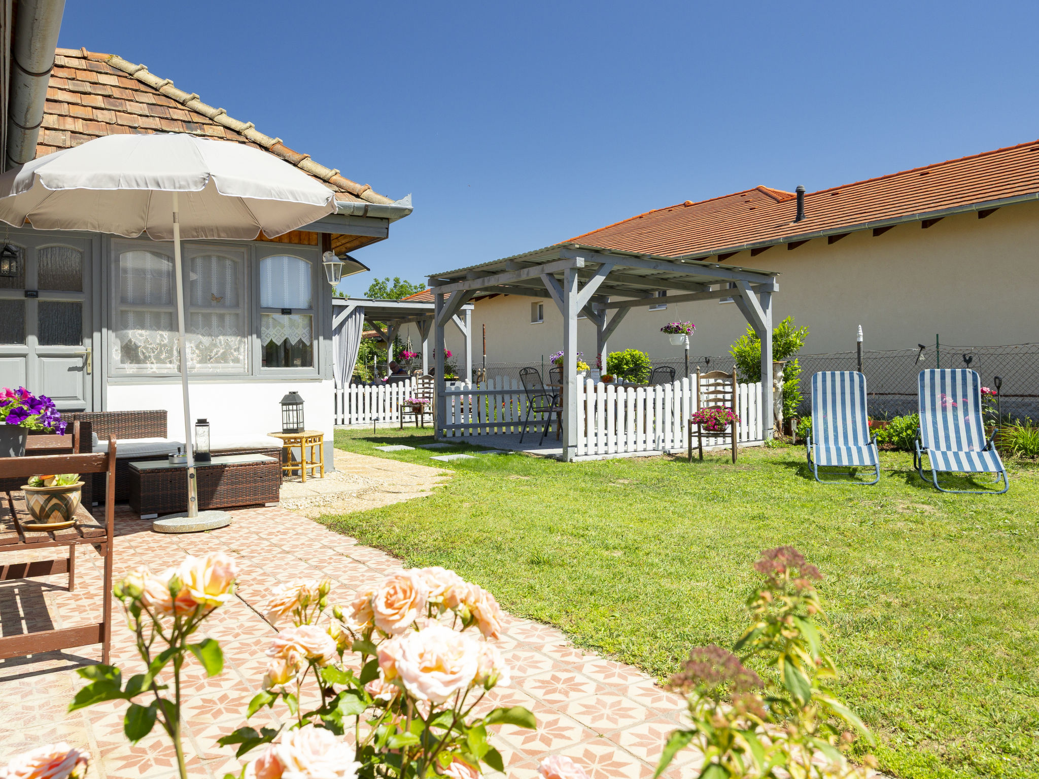 Sunny - Dehors