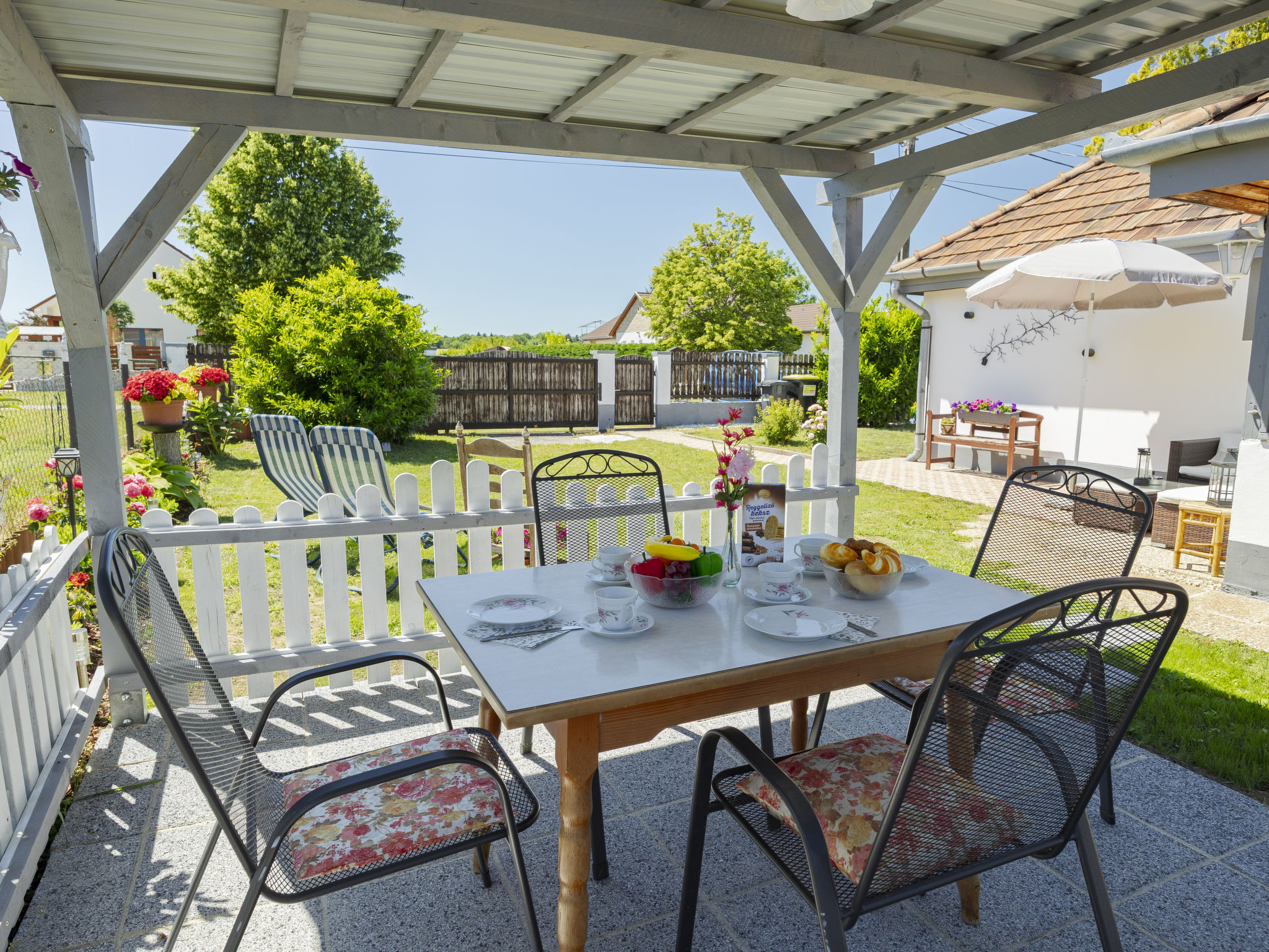 Sunny - Dehors