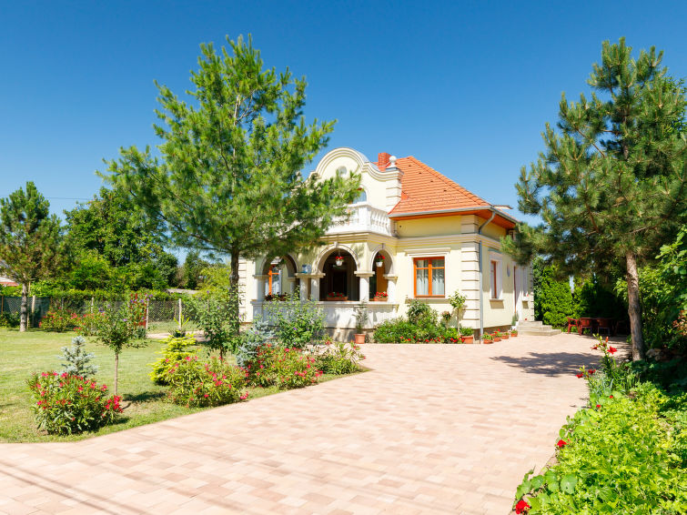 5-persoons appartement in Balatonoszod op 1,4 km van het strand in Balatonoszod