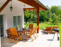 Modern vrijstaand vakantiehuis voor 8 personen, 800m van het Balatonmeer - thumbnail 2