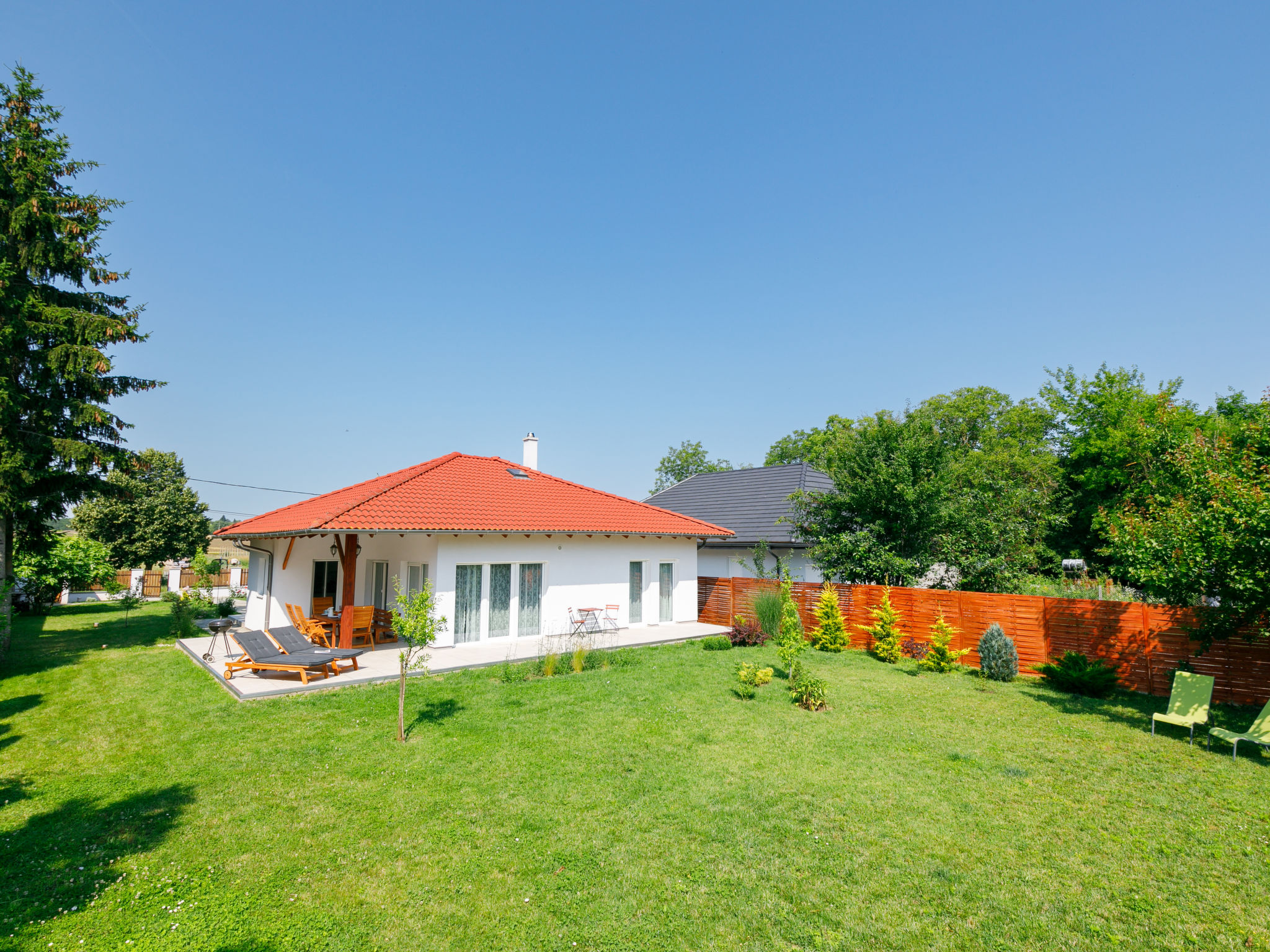 Modern vrijstaand vakantiehuis voor 8 personen, 800m van het Balatonmeer - foto 33