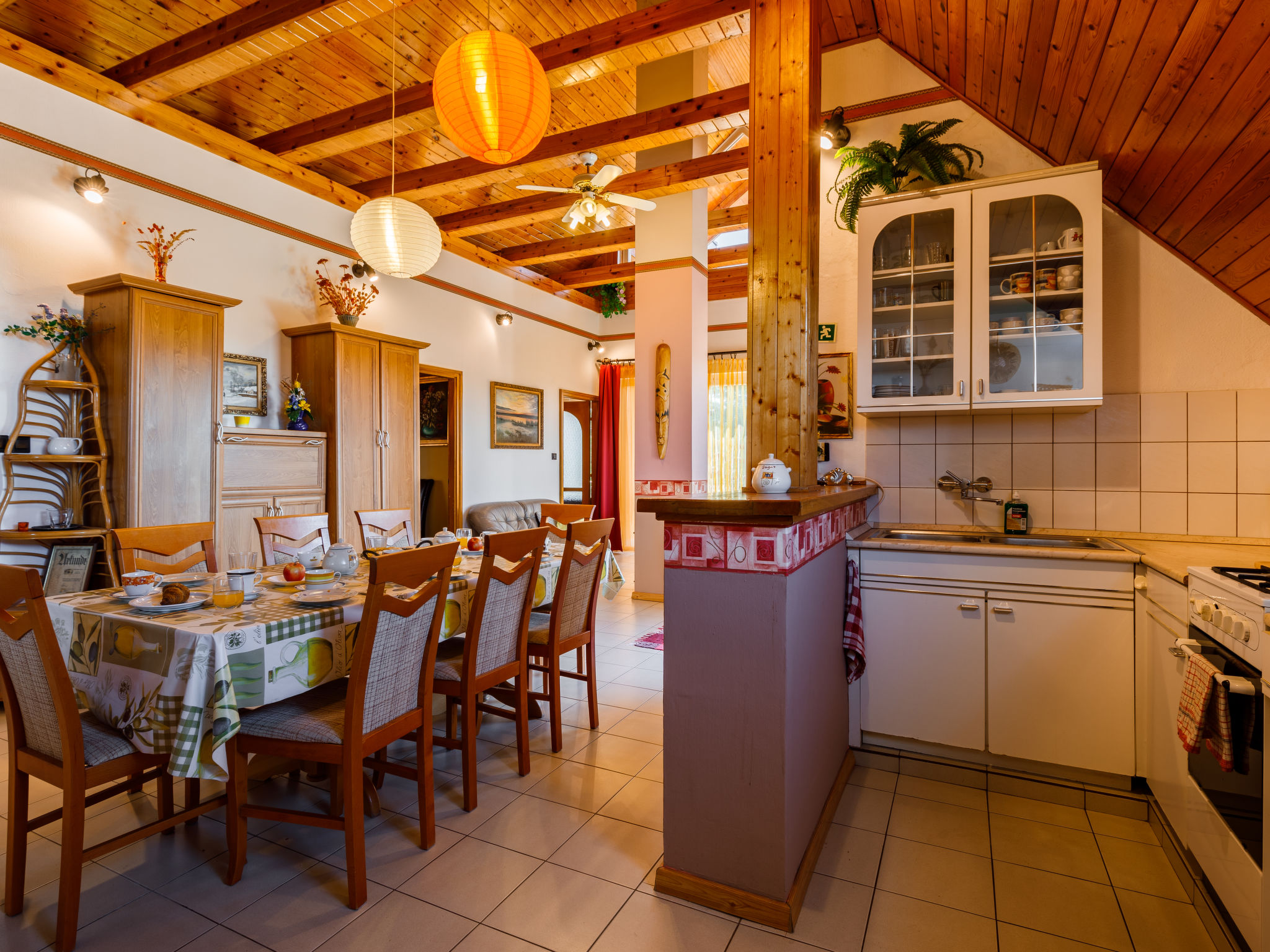 Kitchen / Dining Room