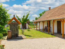 Knusse cottage Goggola met grote tuin vlakbij het Balatonmeer - thumbnail 3