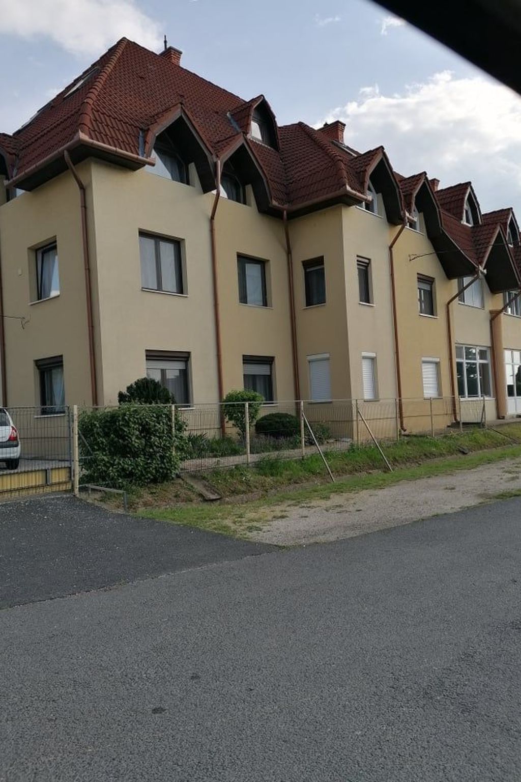 in Balatonlelle mit Garten