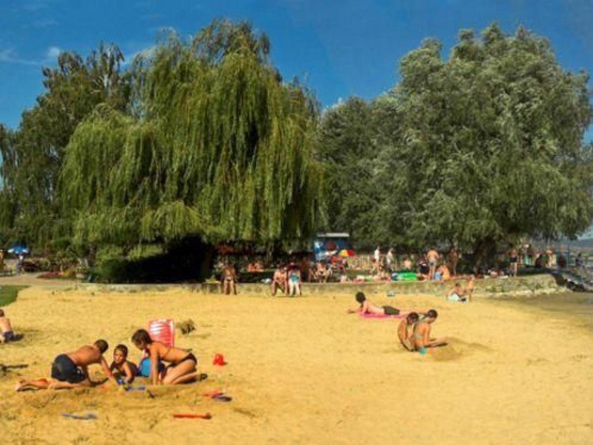 Wohnung in Fonyód mit Grill, Garten und Terrasse-Image-tags.info