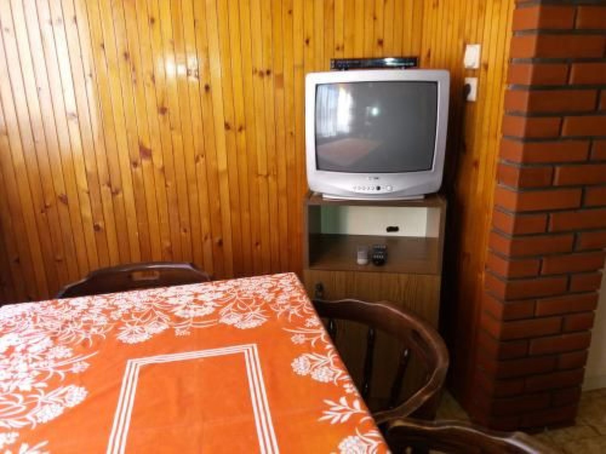 Mit Terrasse, Garten und Grill-Binnen