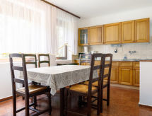 Groot vakantiehuis Picea voor 12 personen, 250m van het Balatonmeer - thumbnail 5