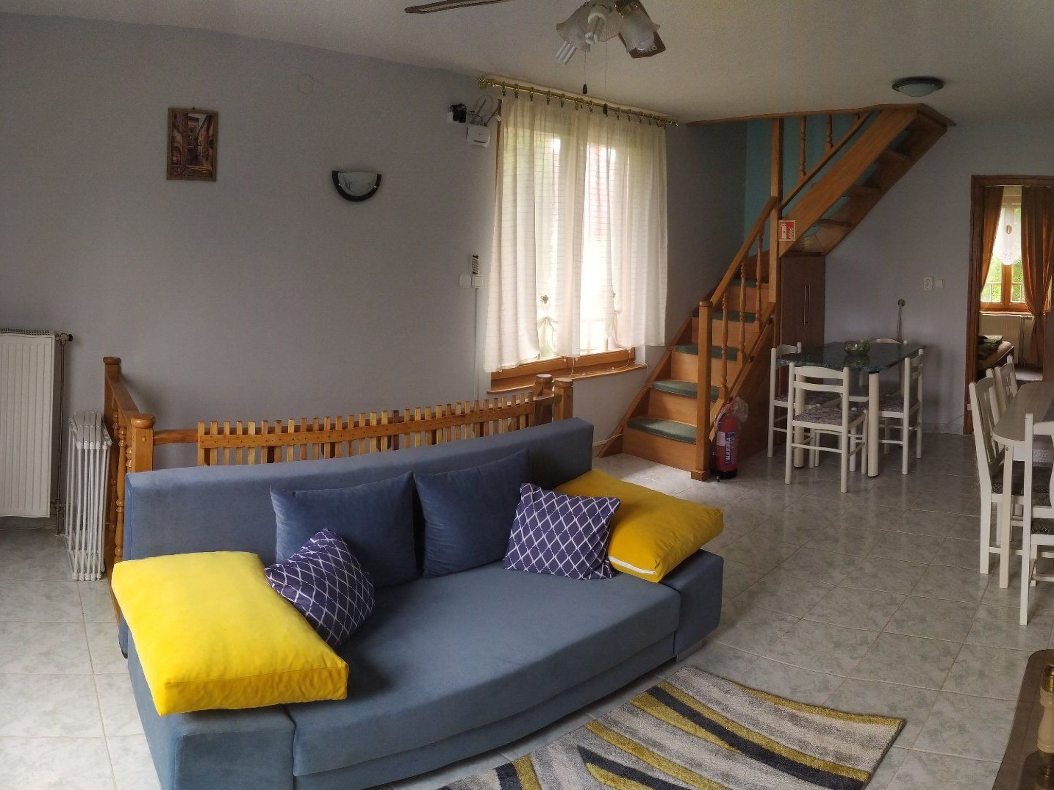 Ferienvilla mit Garten, Grill und Terrasse-Dedans