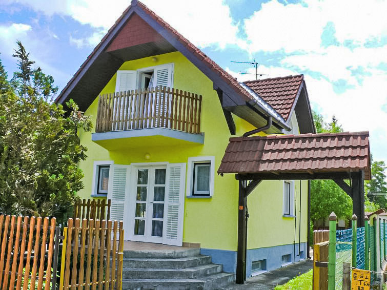 Op 600 m van het strand: Vrijstaand vakantiehuis Michael in Balatonfenyves in Balatonfenyves