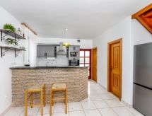 Ruime vakantiewoning voor 8 personen bij het Balatonmeer in Balatonmáriafürdő - thumbnail 5