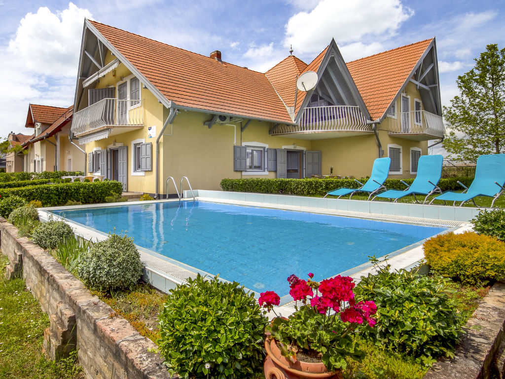 Appartement Amarillo 3 in Hongarije