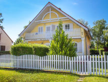 Gezellige twee-onder-een-kapwoning op 80 meter van het Balatonmeer - thumbnail 1