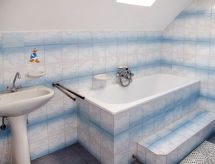 Vrijstaande woning voor 8 personen op 900m van het Balatonmeer - thumbnail 4