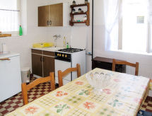 Vrijstaande woning voor 8 personen op 900m van het Balatonmeer - thumbnail 3