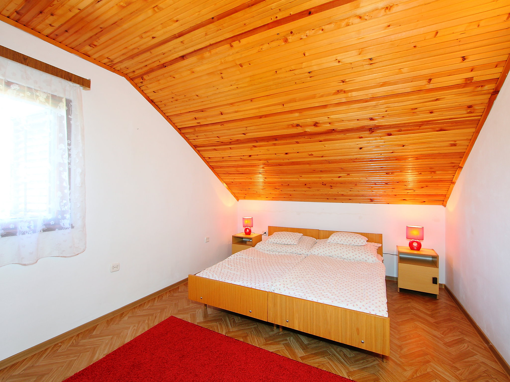 Betula: Zonnige twee-onder-een-kapwoning op 500 meter van het Balatonmeer - foto 9