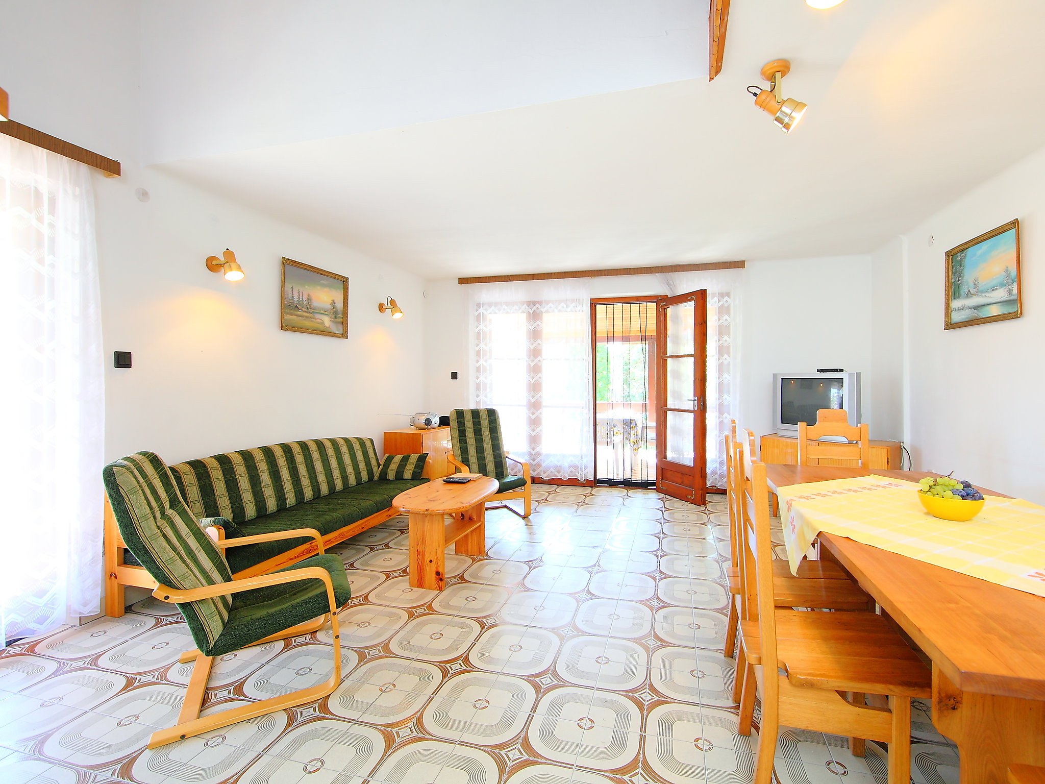 Betula: Zonnige twee-onder-een-kapwoning op 500 meter van het Balatonmeer - foto 3