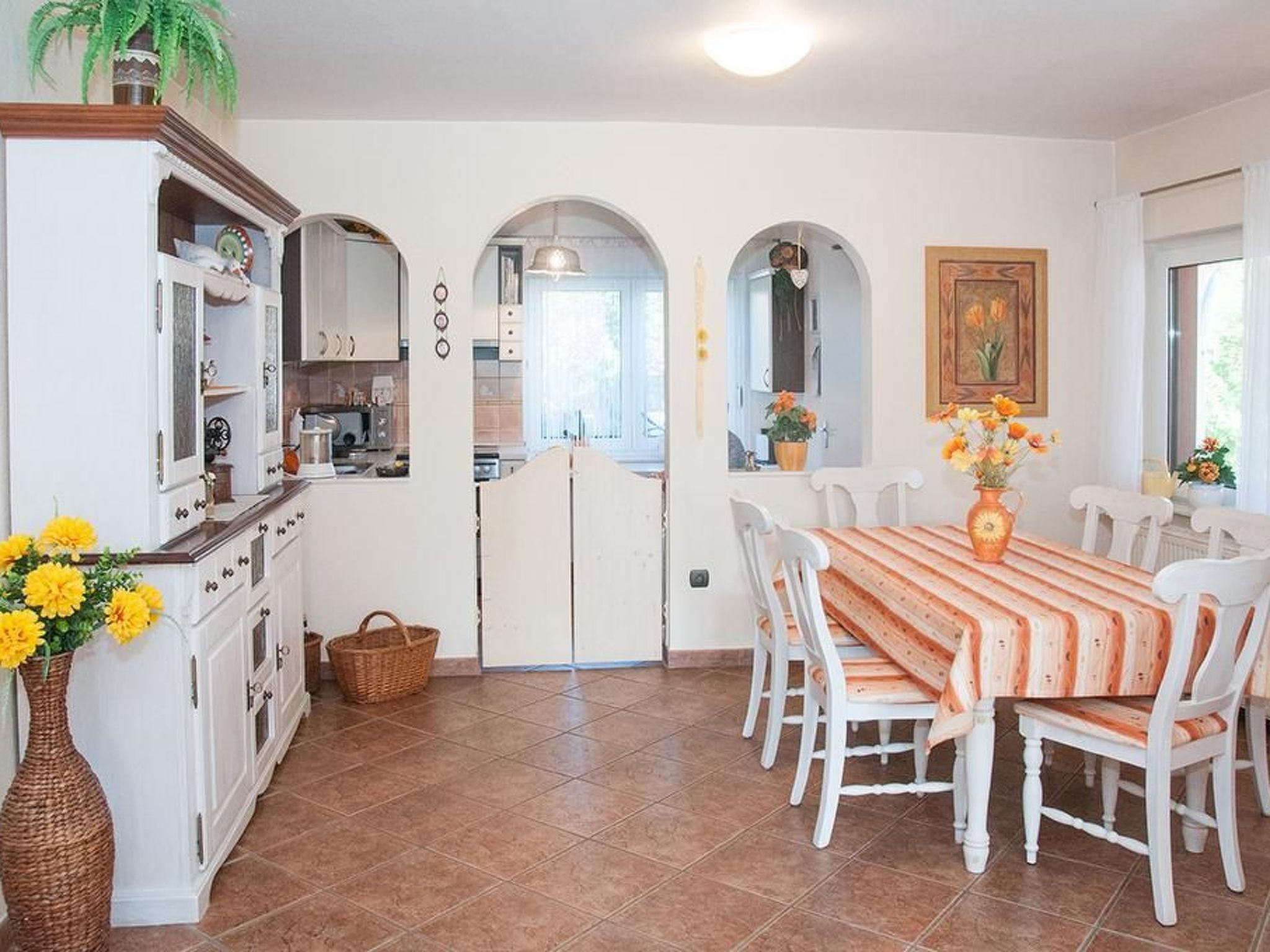 Wohnung mit Garten, Grill und Gemeinschaftspool-Image-tags.info