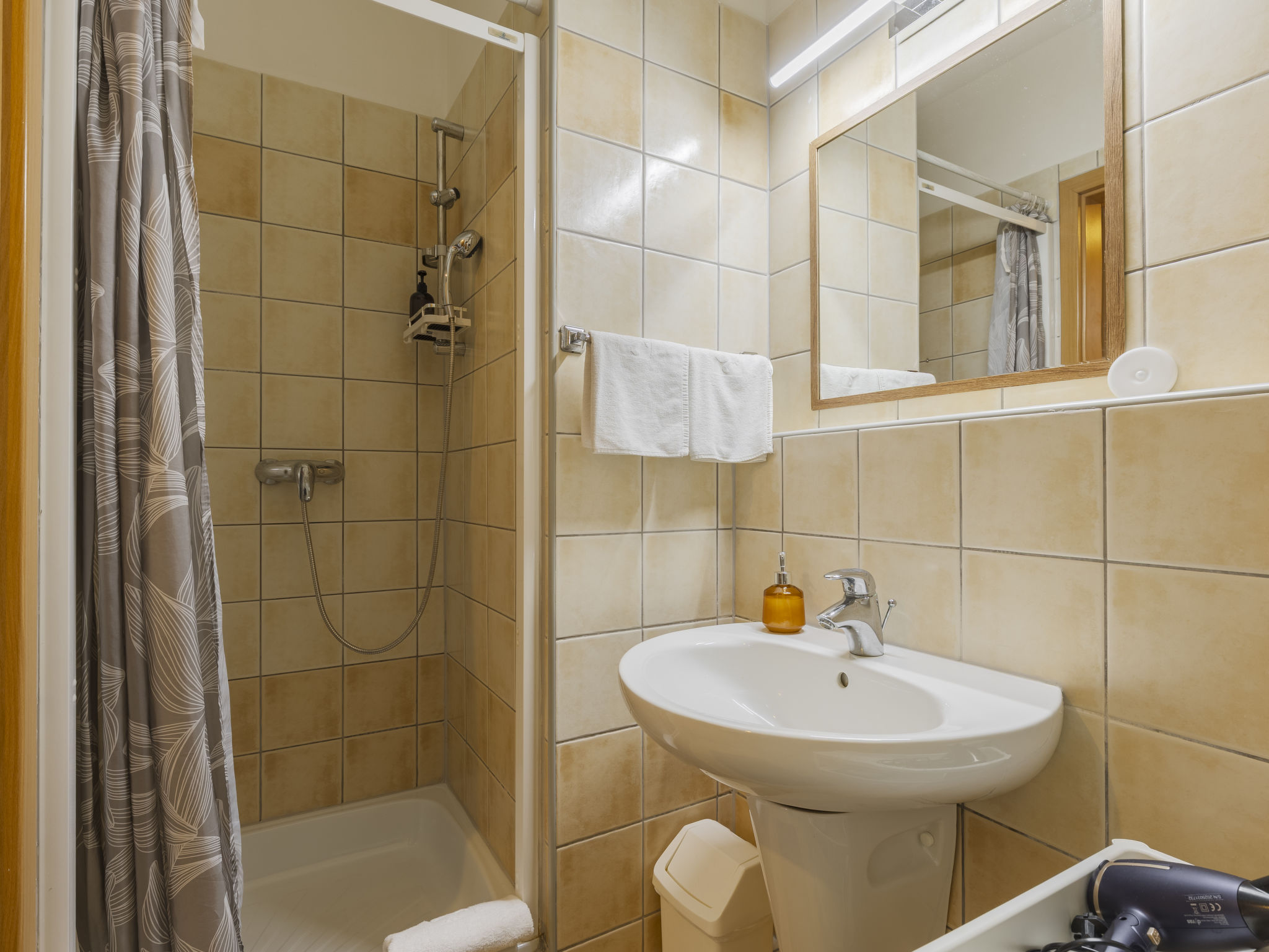 Appartement Menda – Salle de bains, photo 15 sur 29