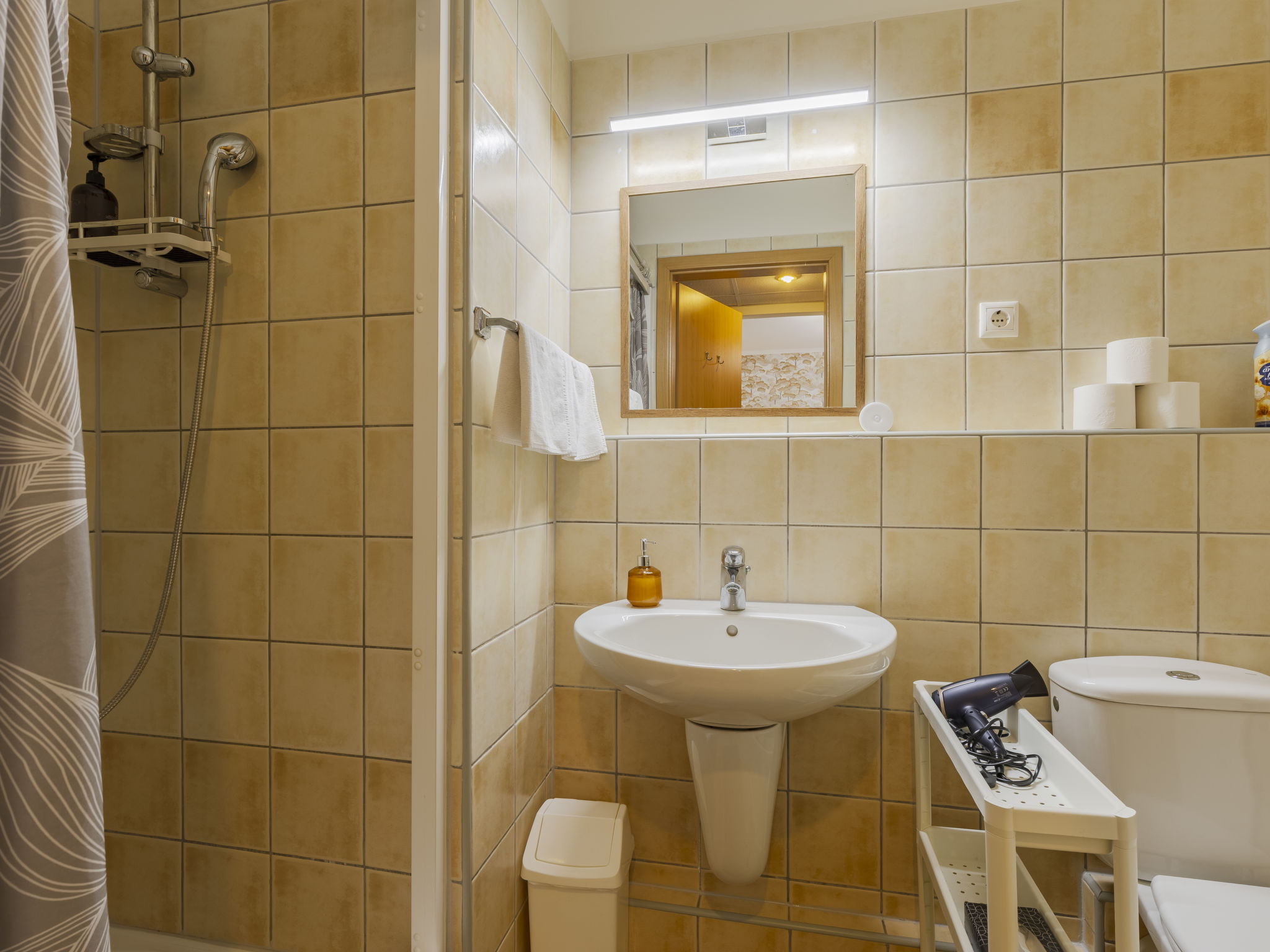 Appartement Menda – Salle de bains, photo 16 sur 29