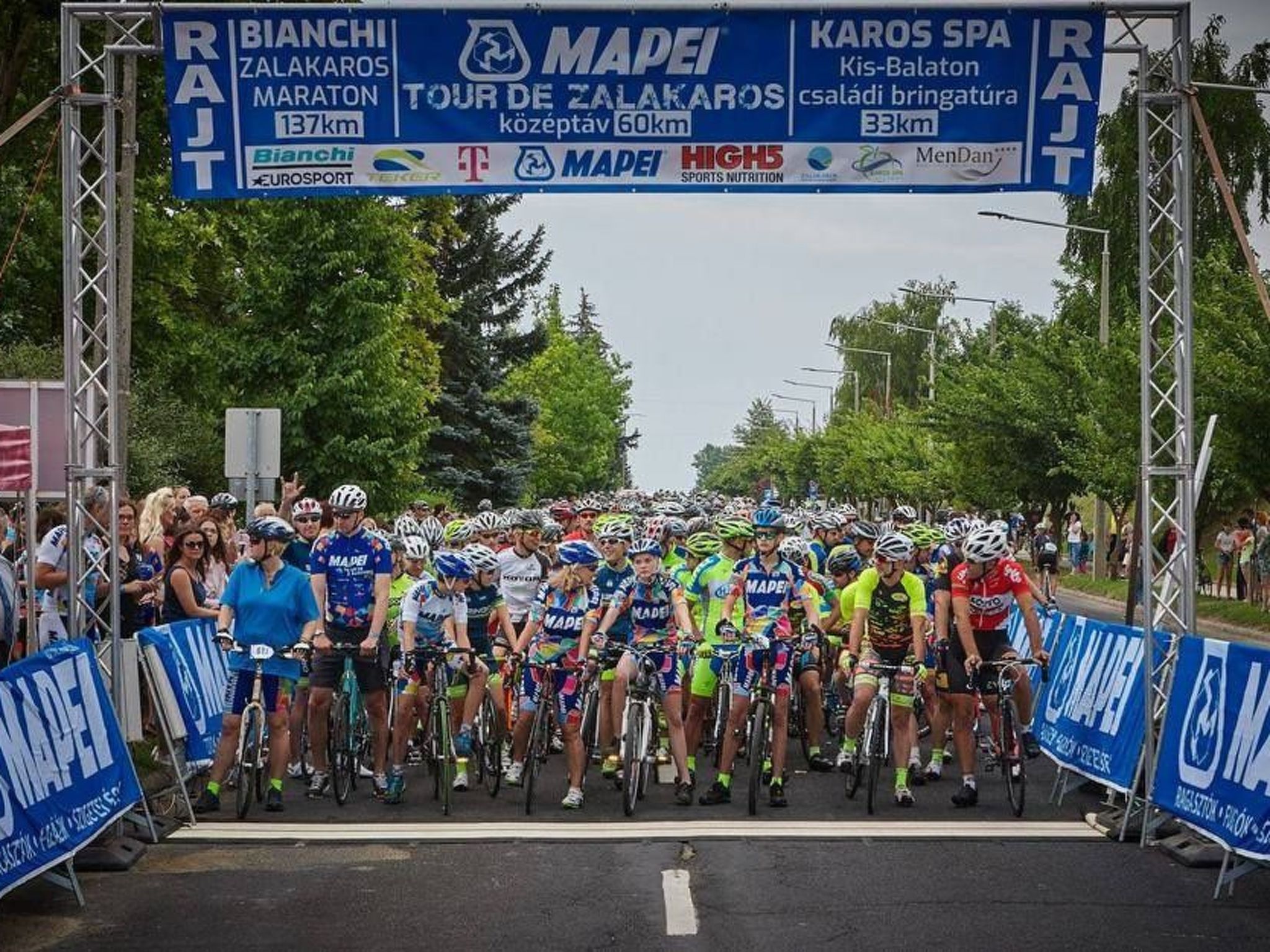 Bequem eingerichtete Wohnung mit großem Garten-Binnen