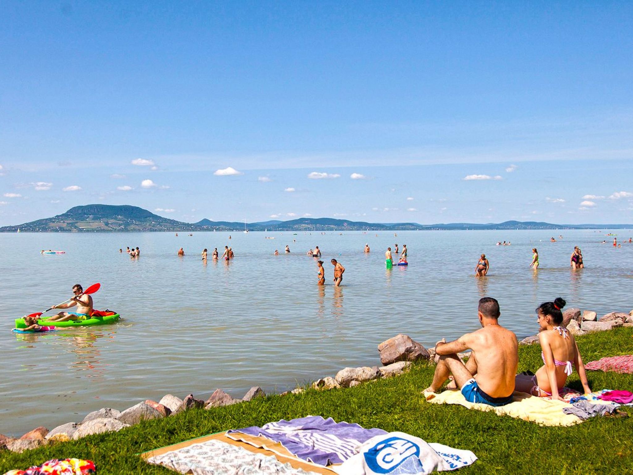 Bequem eingerichtete Wohnung mit großem Garten-Binnen