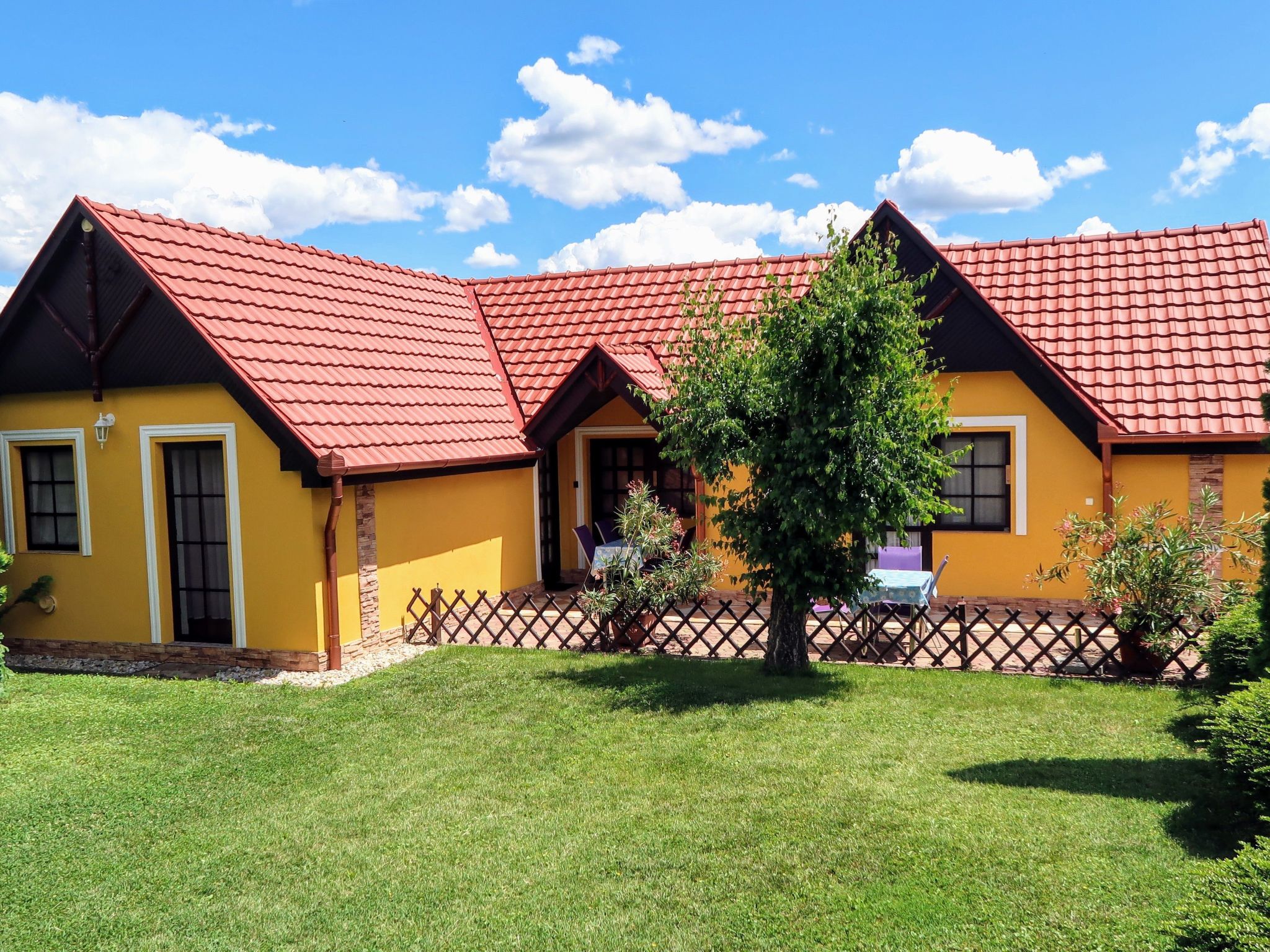 Stimmungsvolle Ferienwohnung mit großem Garten-Binnen