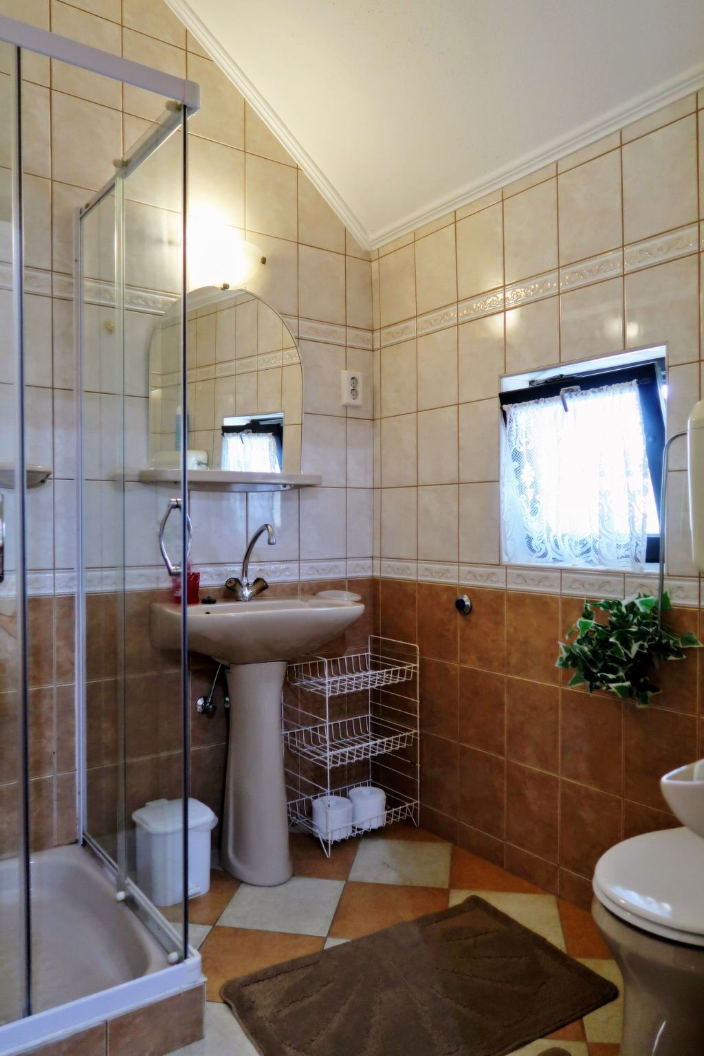 Stimmungsvolle Ferienwohnung mit großem Garten-Binnen