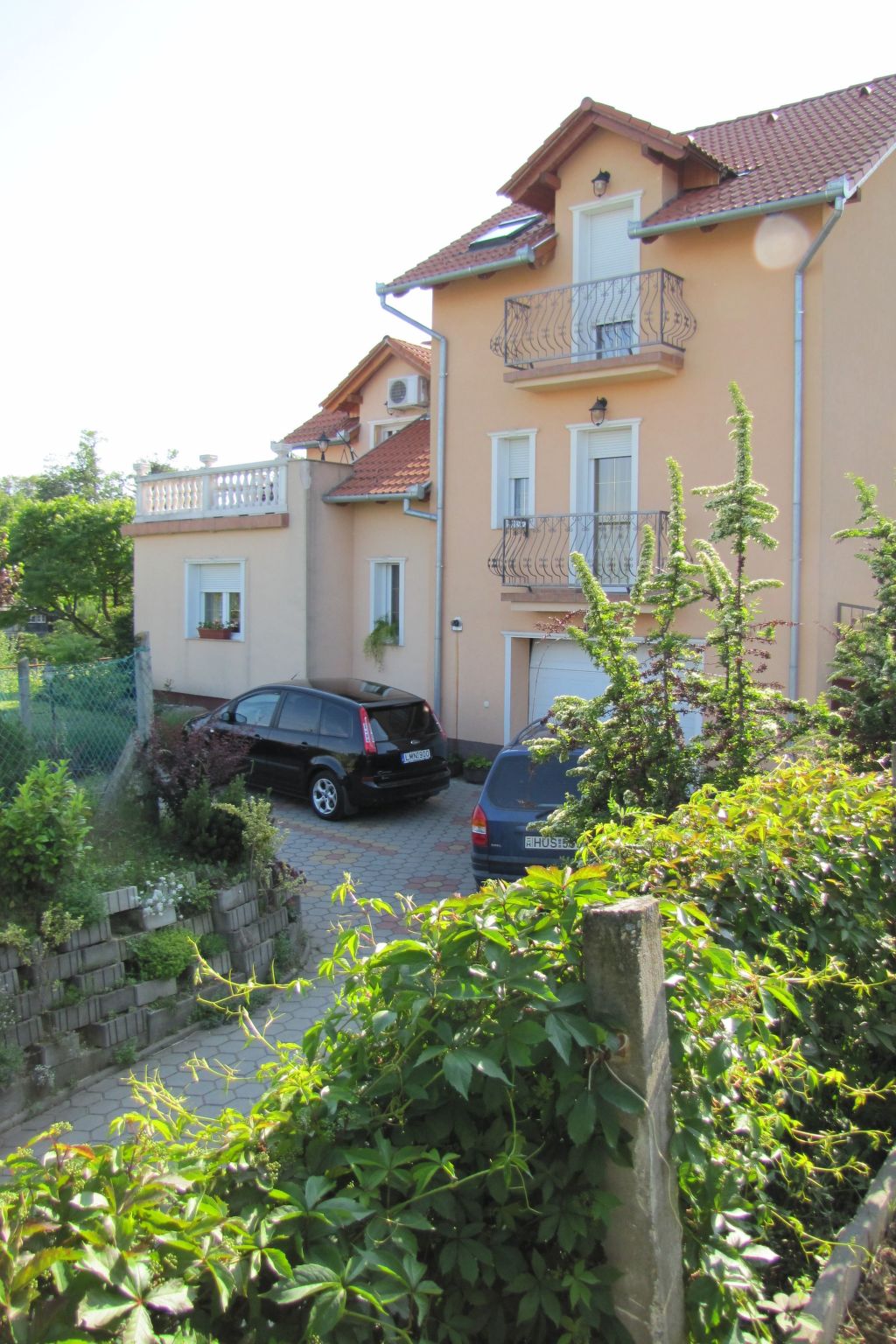 Alsohegyi apartmanok - Image 3