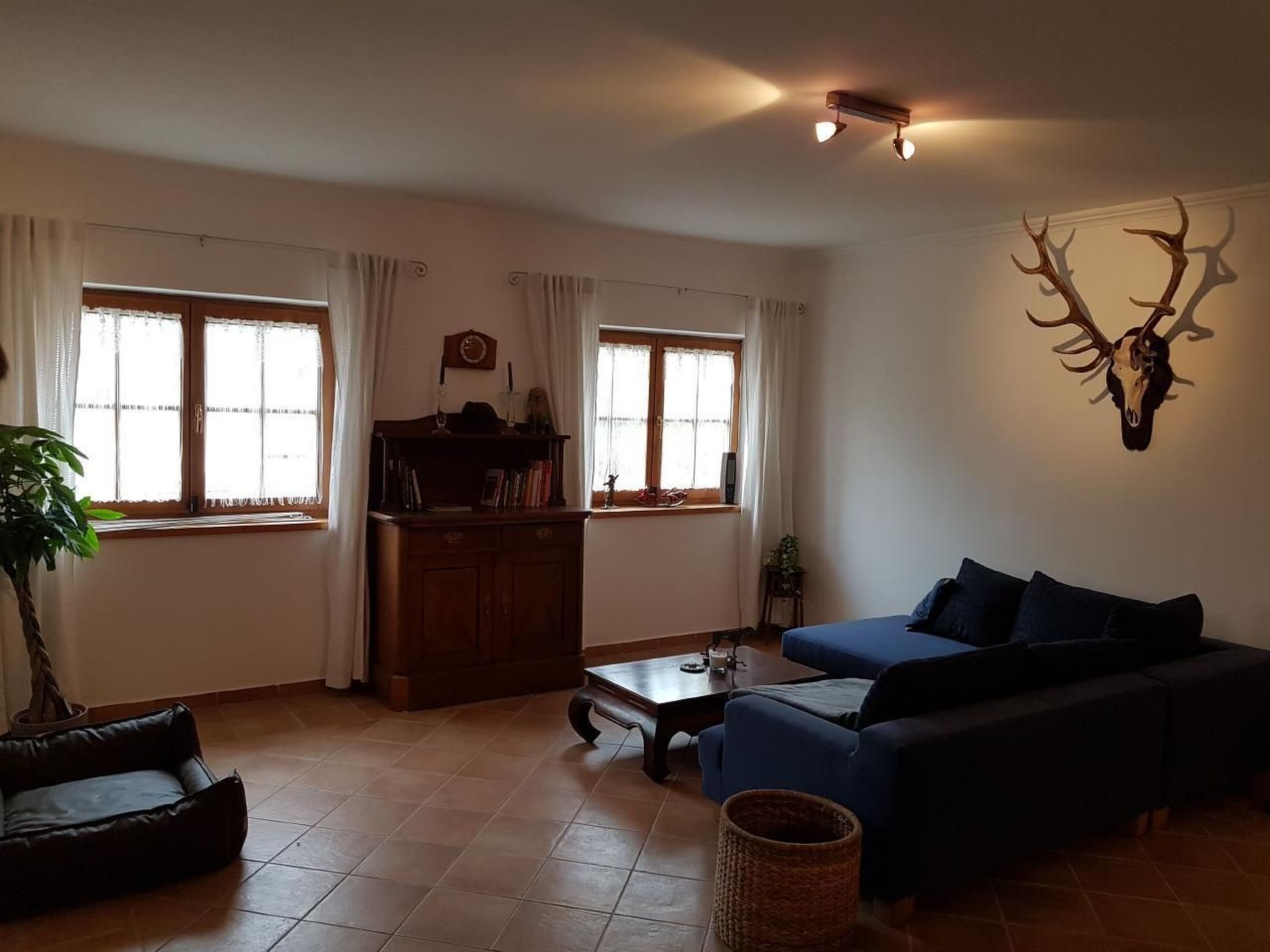 In Lócs mit Privatem Pool-Inside