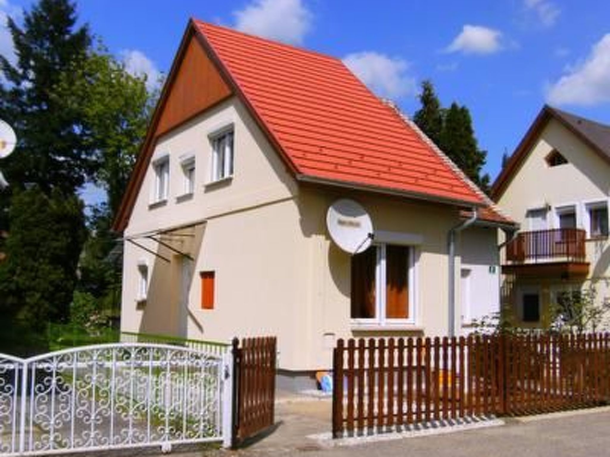 Klimatisiertes Ferienhaus in Bükfürdö mit Garten-Binnen