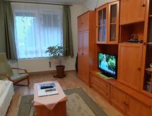Licht appartement met balkon in Bükfürdő, vlakbij het thermaalbad - thumbnail 3