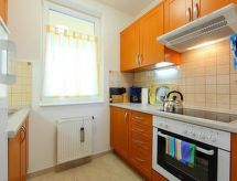 Licht appartement met balkon in Bükfürdő, vlakbij het thermaalbad - thumbnail 5