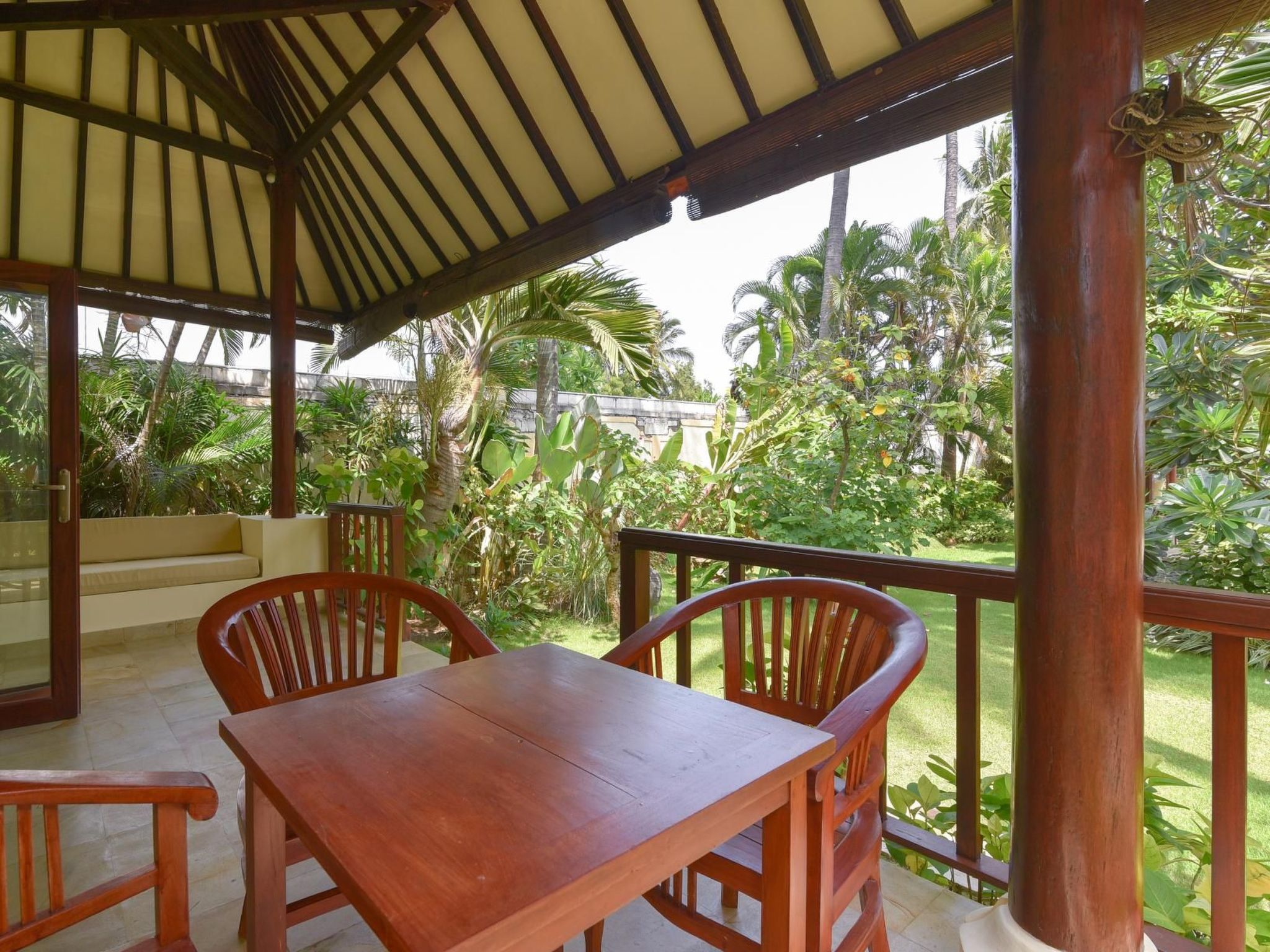 Villa Singkenken — Terrace (3 of 33)