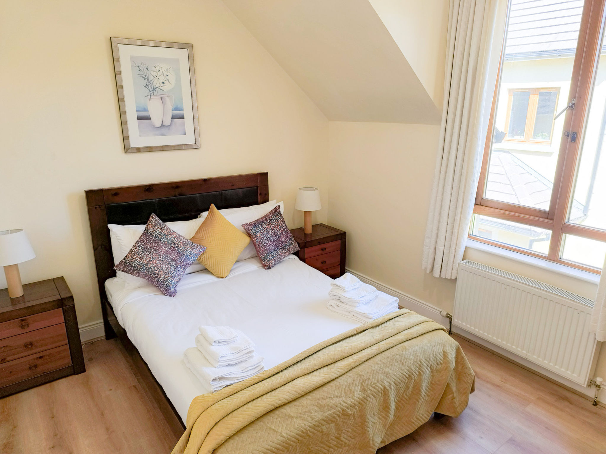 Heyward Mews(TR4) HH No 5 (Sleeps 5)-Binnen