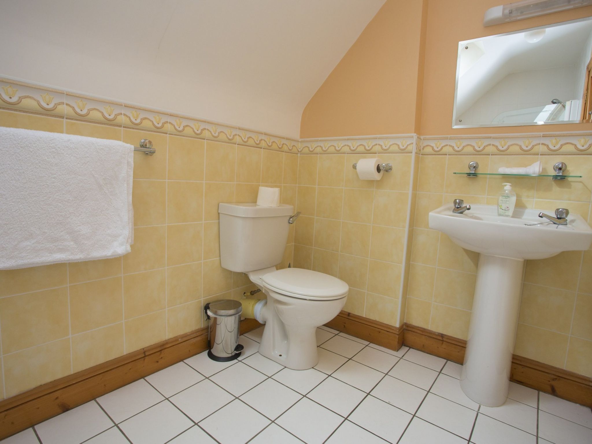 Willow Grove HC No. 4-Inside