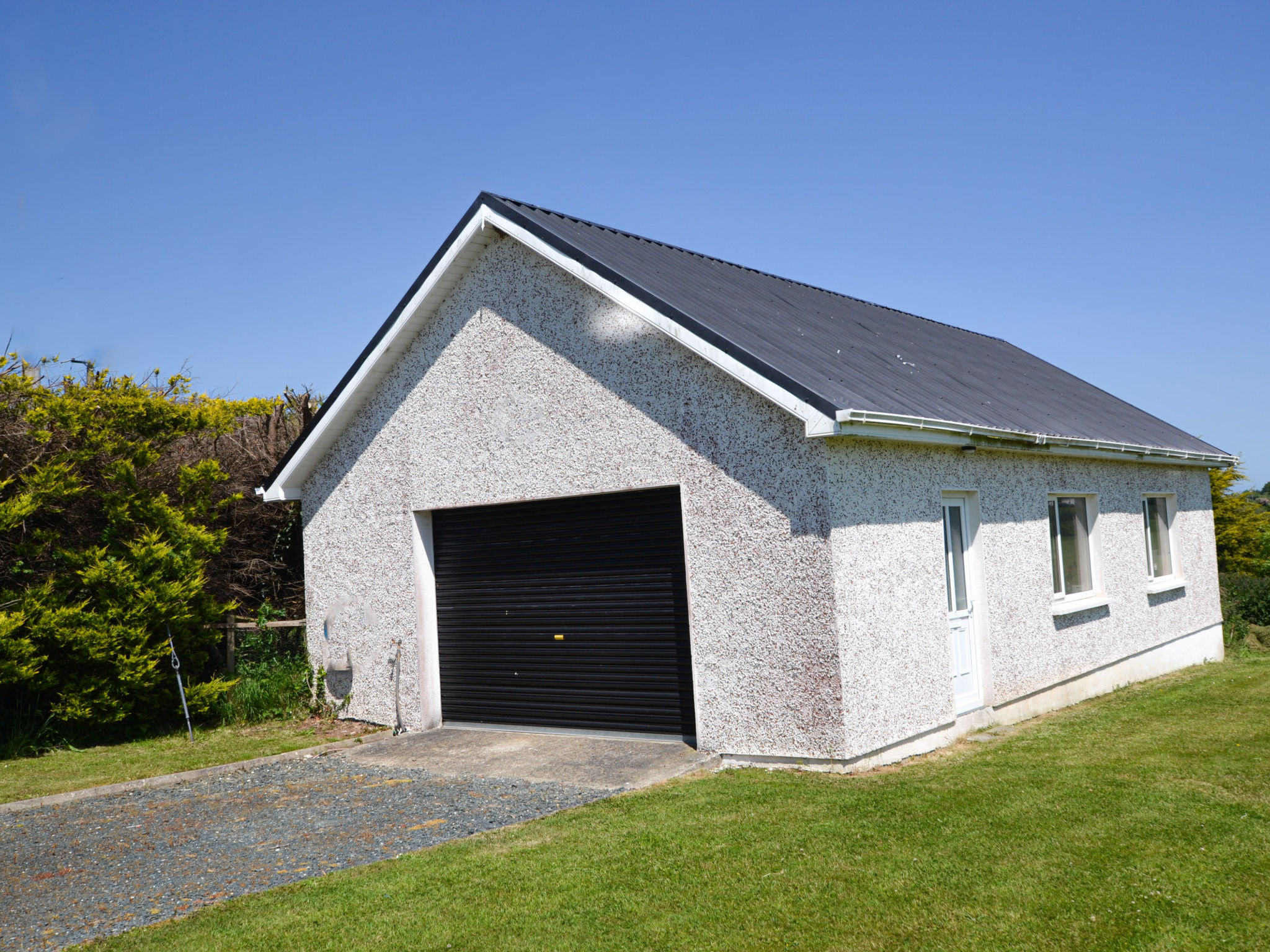 Ballygarrett Holiday Home-Outside