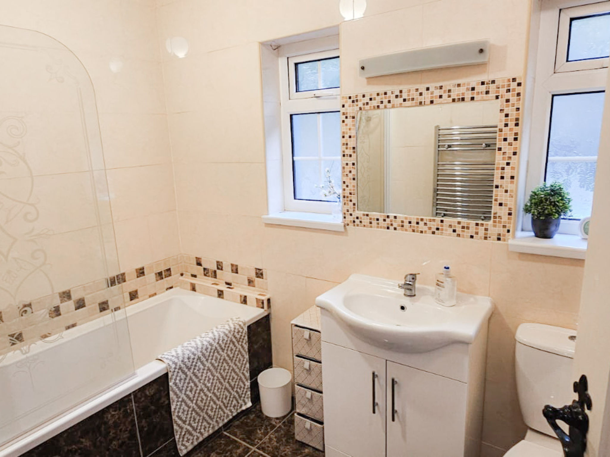 Passage East Holiday Home-Inside