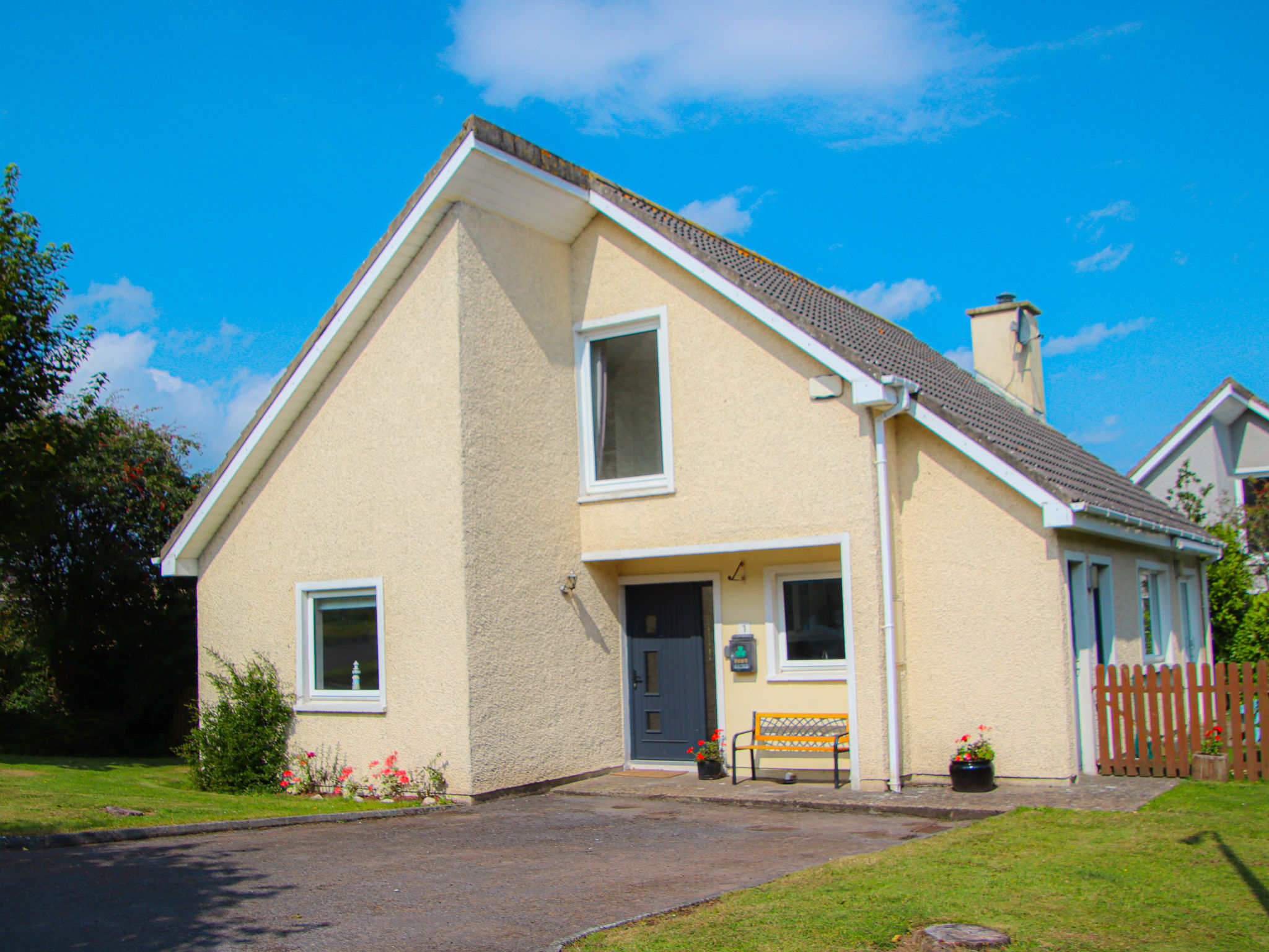 Dunmore Villas Holiday Home No 1-Outside