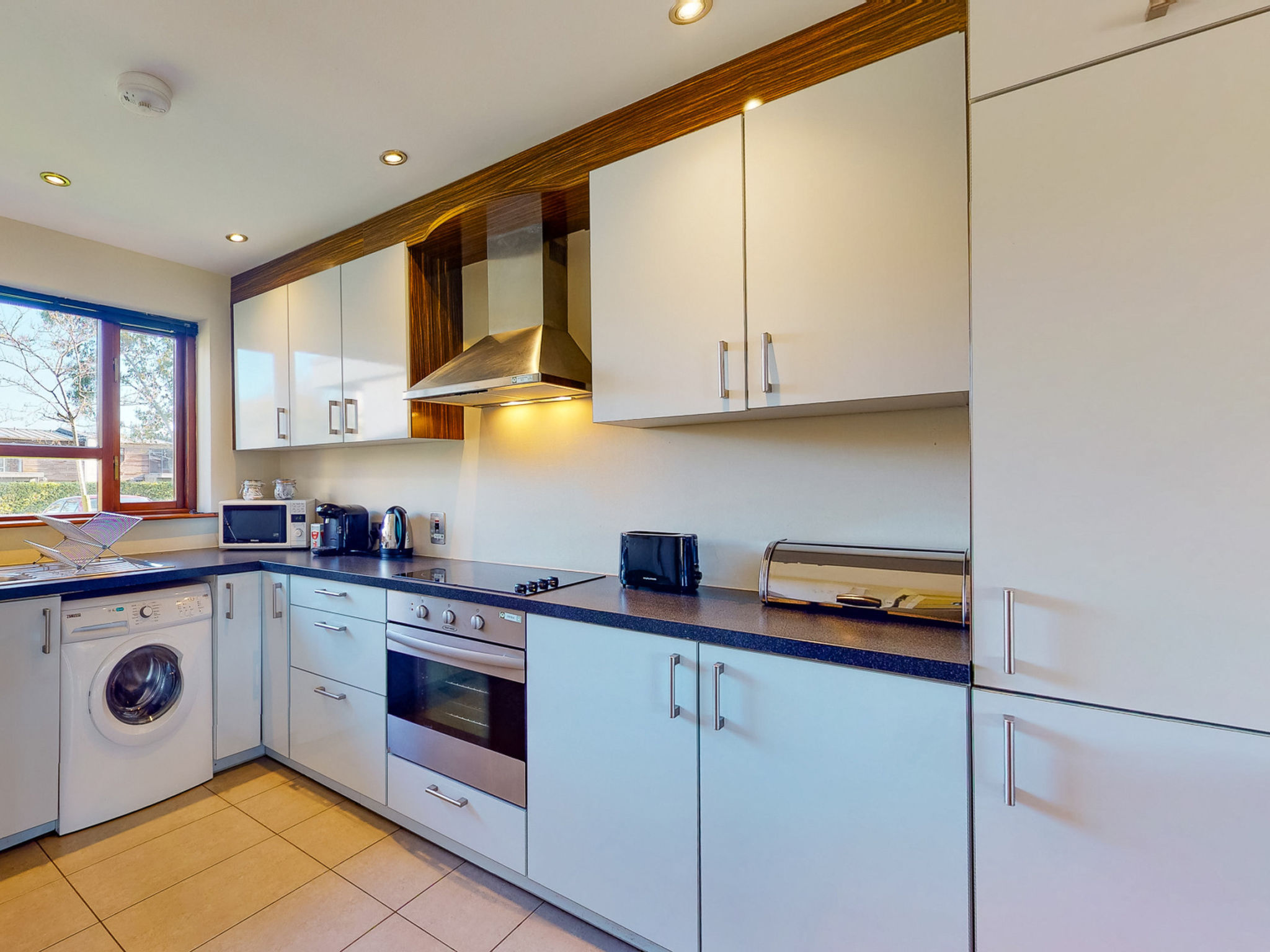 Castlemartyr Lodges (TR4) No 1 (3 Bed)-Binnen