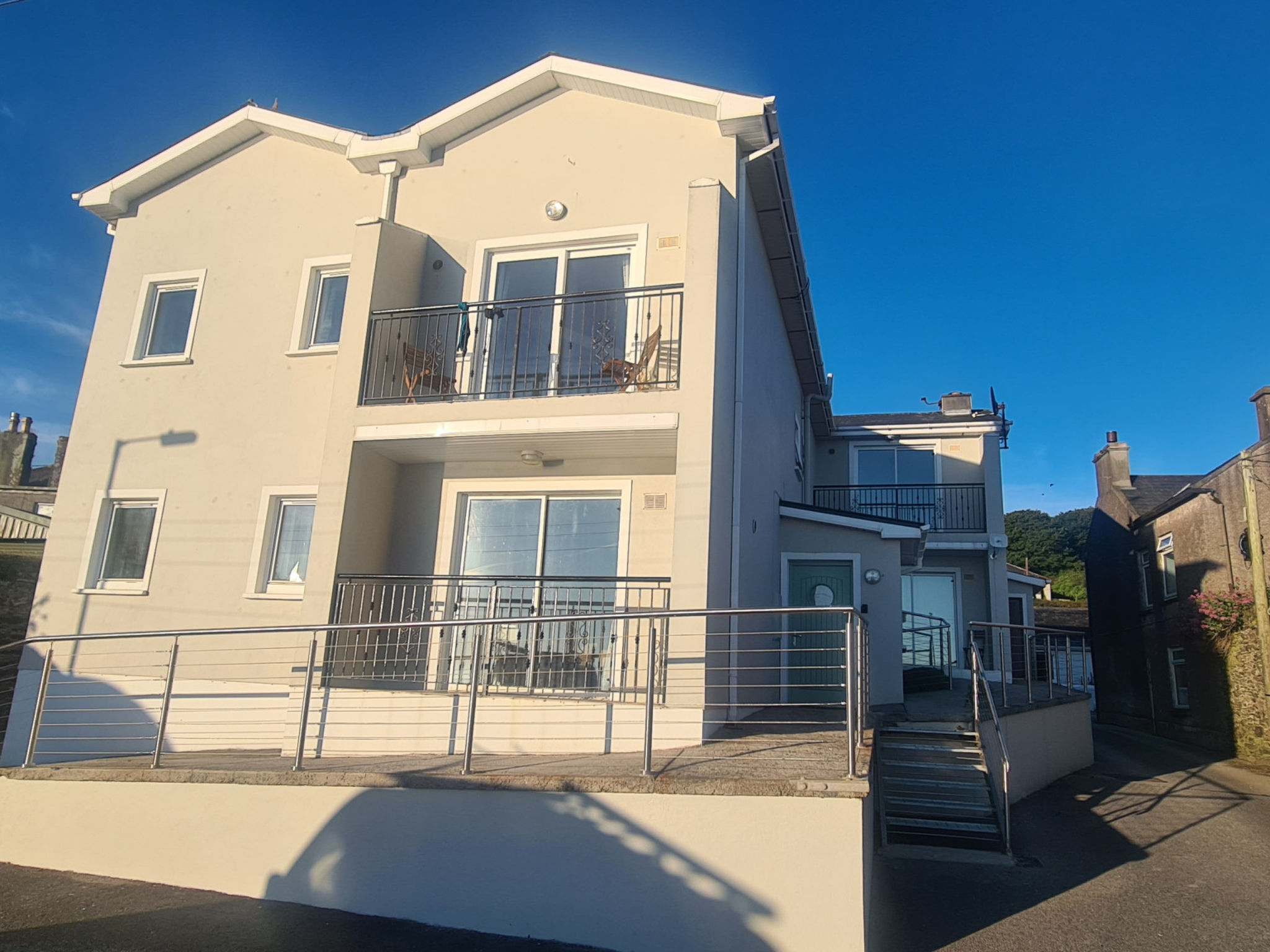 Ballycotton Holiday (TR1+2) Apartment No 6 - Outside