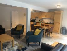 Maison Old Court Holiday Home