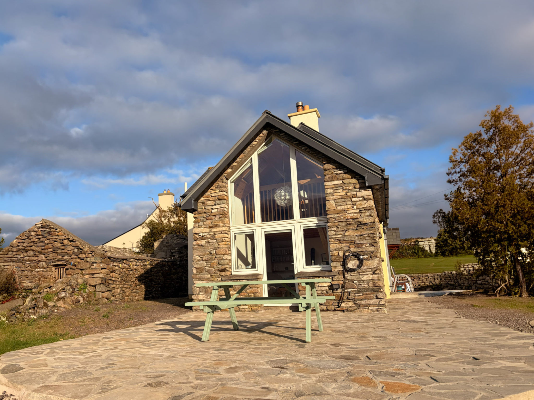 Rhea Holiday Home Bantry - Outside